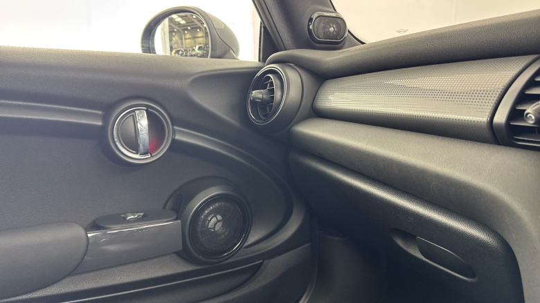 MINI Hatchback 1.5 Cooper Sport II 3dr Petrol Hatchback